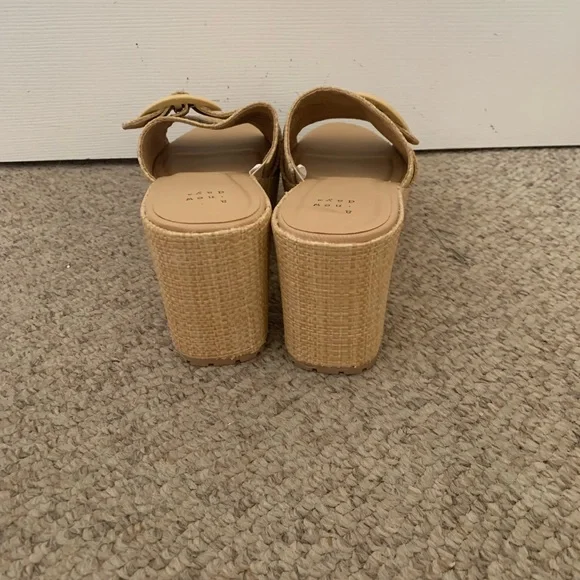 a new day Women's Tan Wedge Sandals Size 11 - Picture 5 of 7
